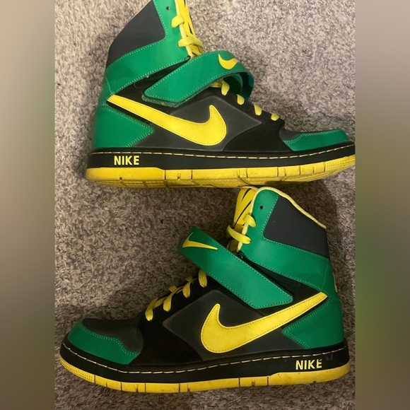 Do I need to pick out your pants for ya too?? Oregon Super High Dunks/Jersey - Picture 10 of 10